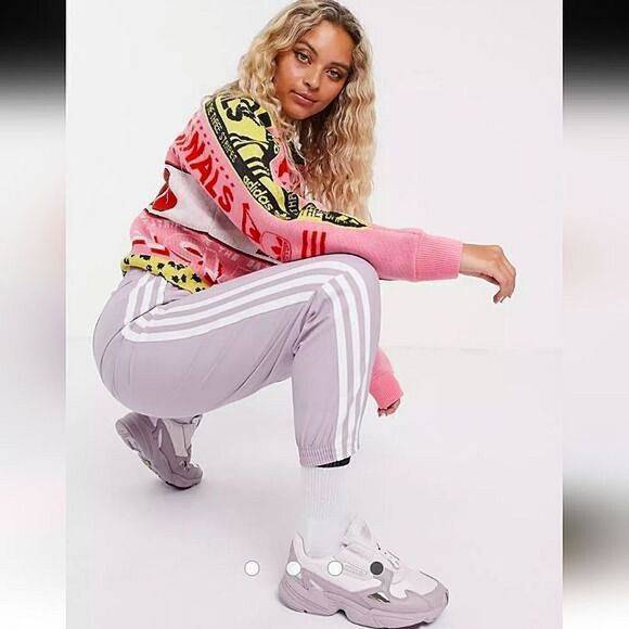Adidas    - Picture 3 of 10